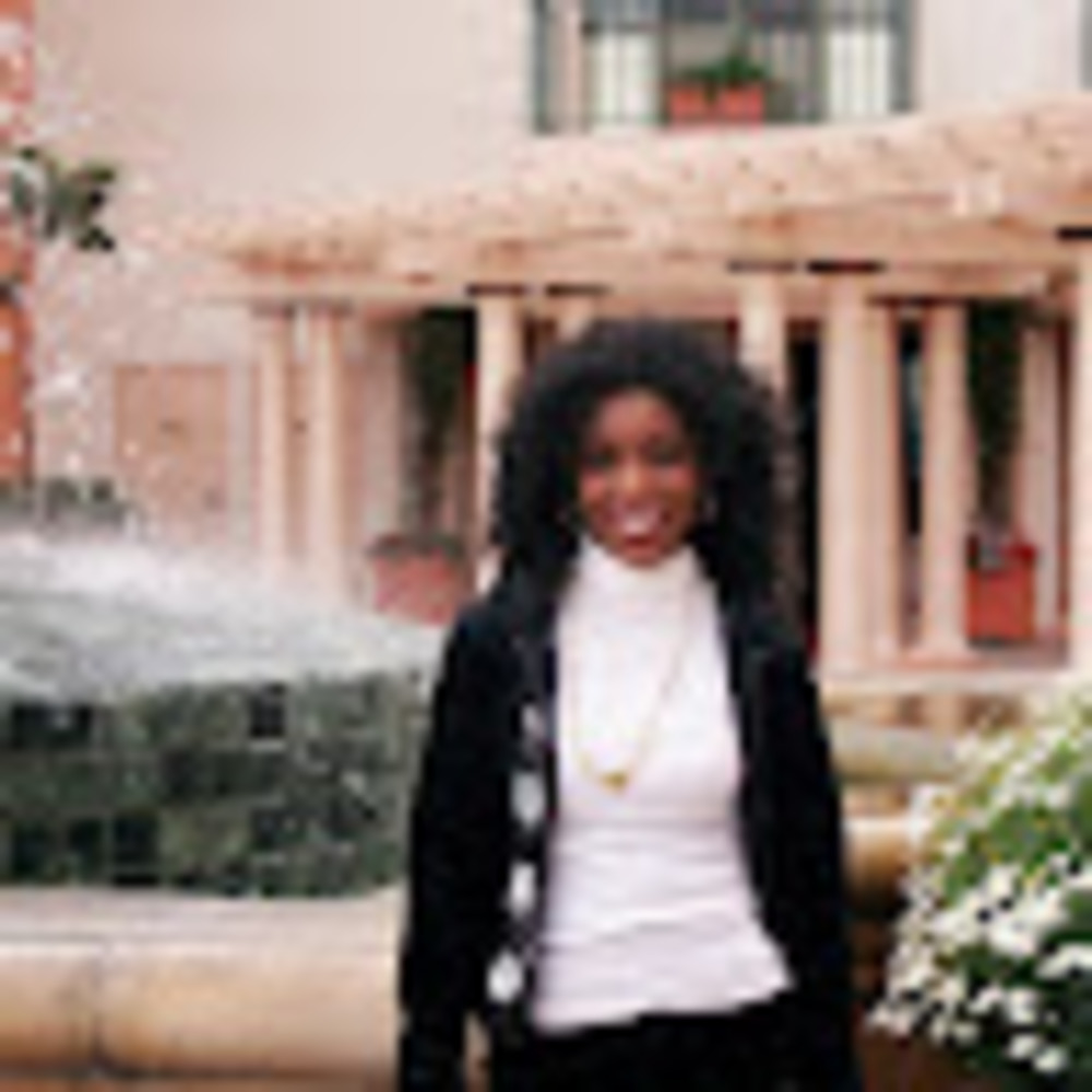 Meet your Posher, Esmeralda